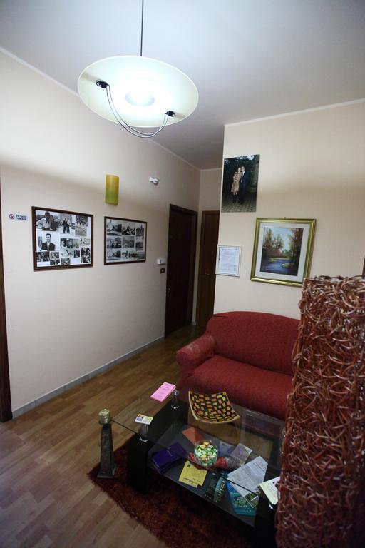 Casa Albergo La Terza Stella Agira Exterior photo